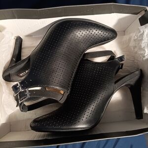 Rialto black shoes women's heels 7½
